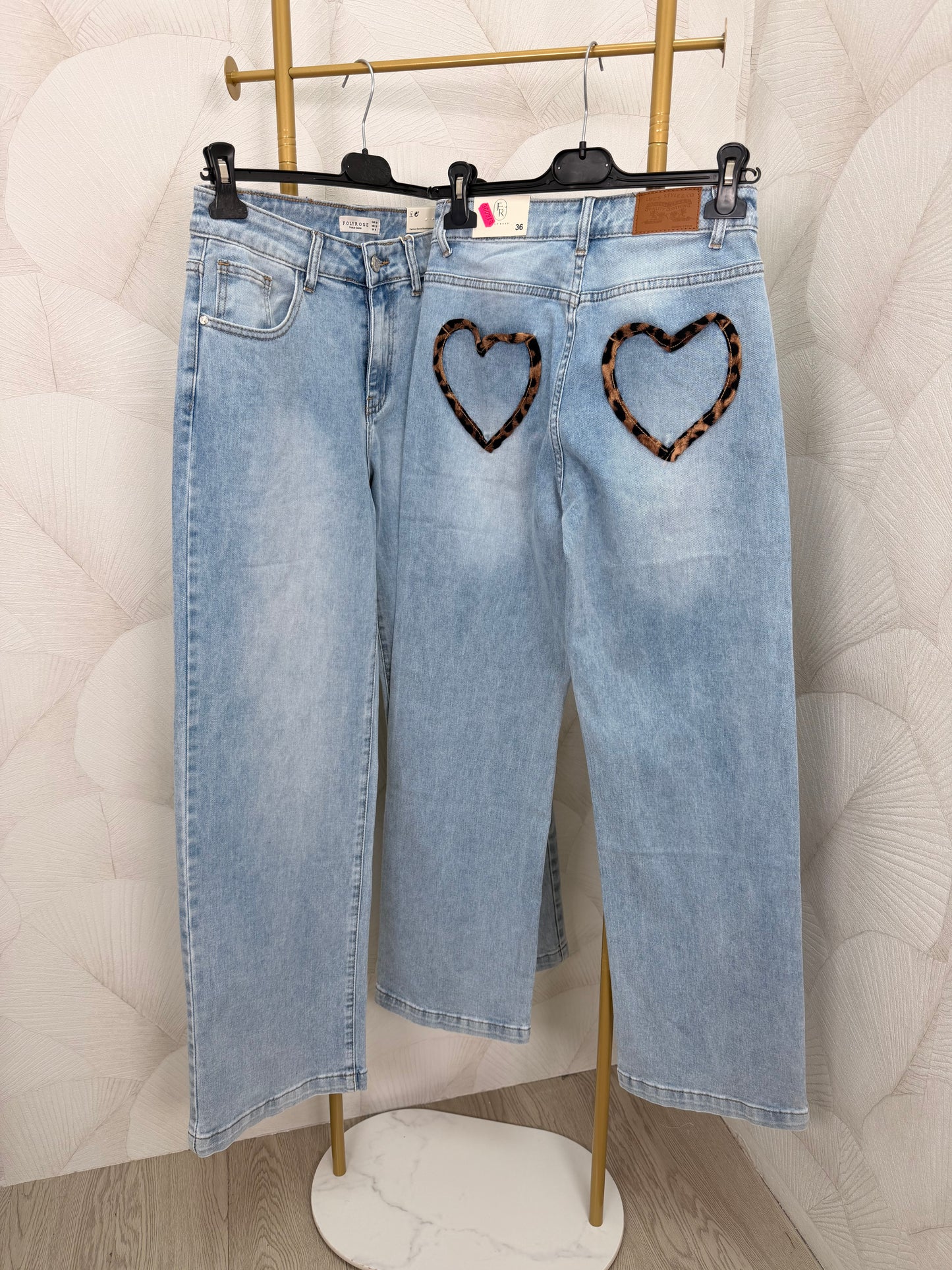 PANTALÓN VAQUERO DETALLE LEOPARDO