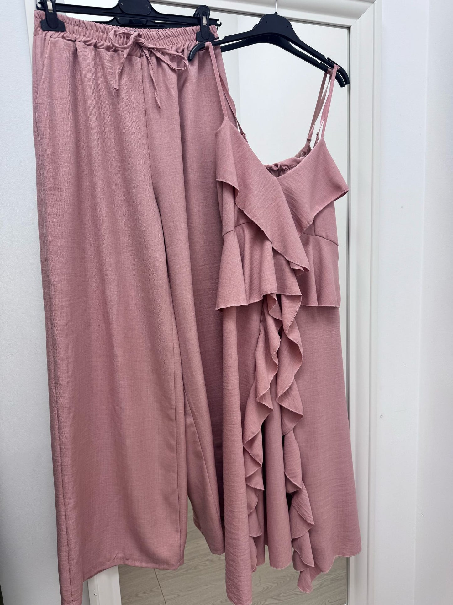 Conjunto Pantalón y Top Volante