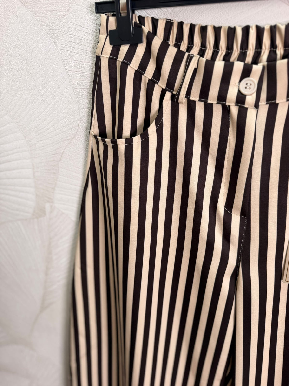 PANTALÓN BALLOON LÍNEAS
