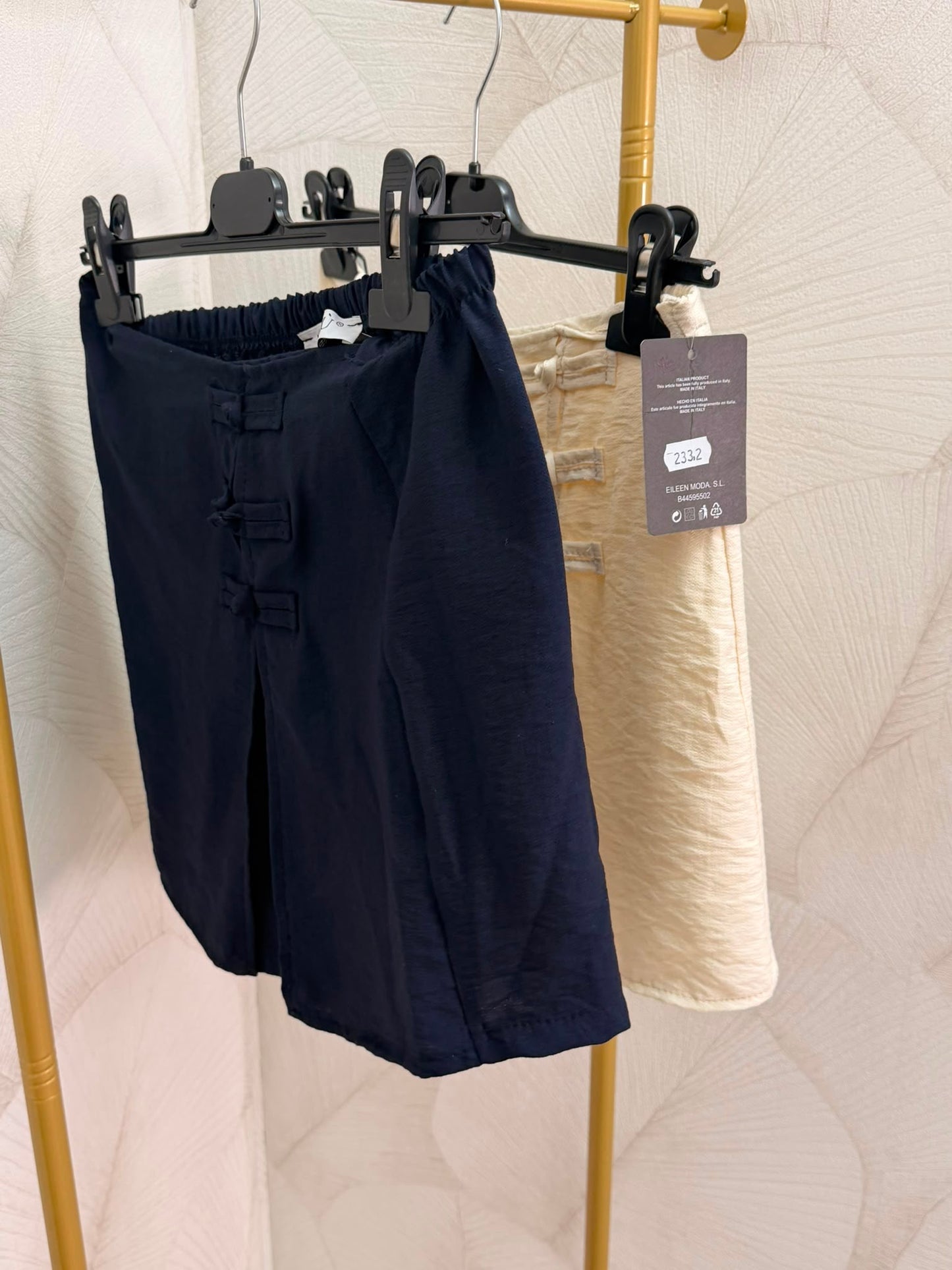 PANTALÓN FALDA CORTA