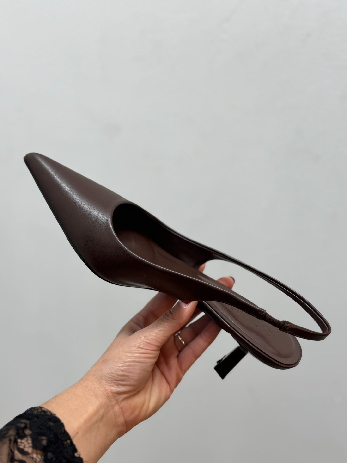 Zapato Pico Marrón Polipiel