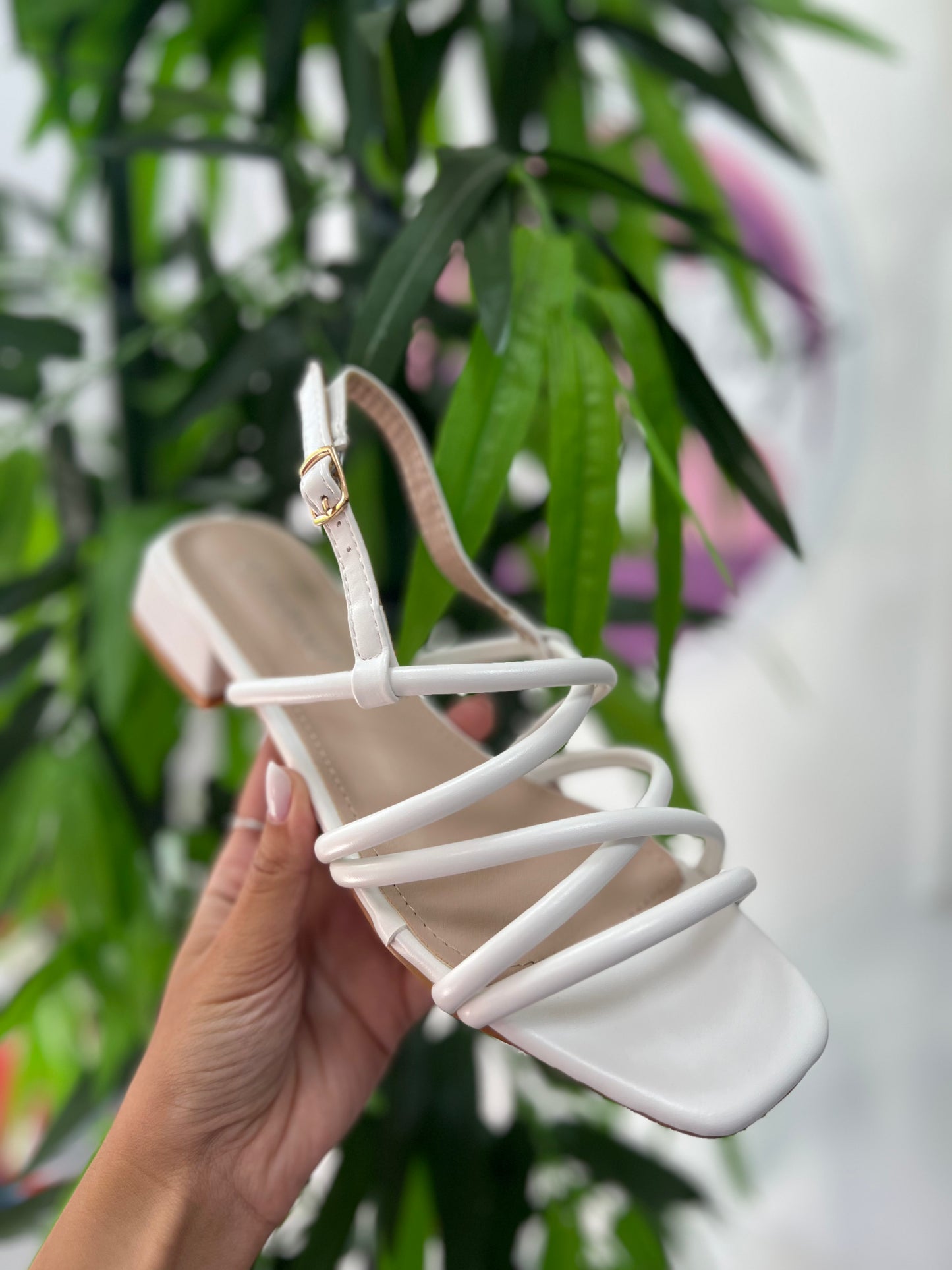 Sandalia blanca