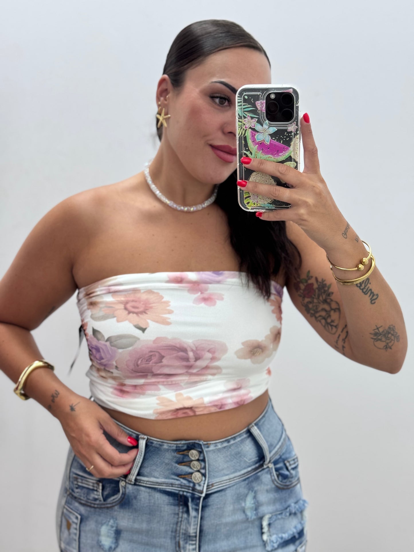 Top blanco rosas