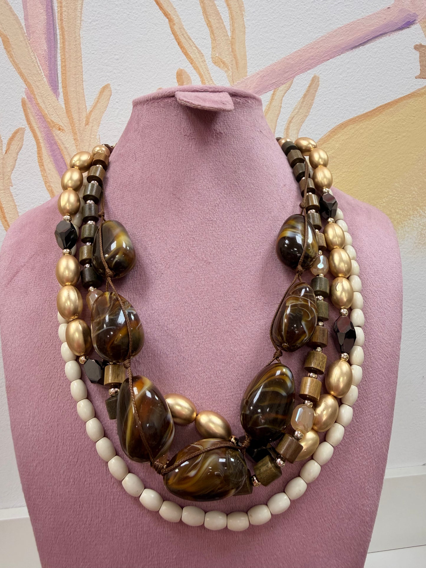 COLLAR
