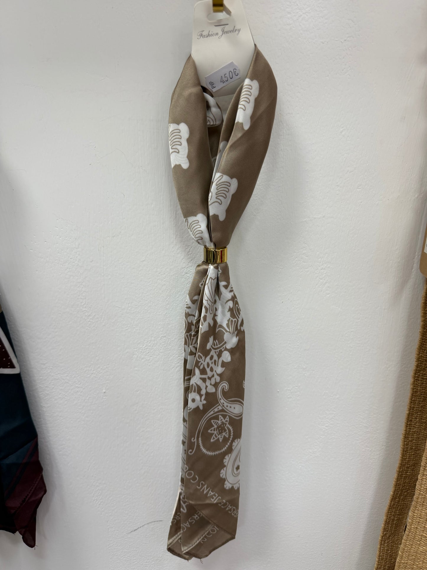 PAÑUELO BEIGE