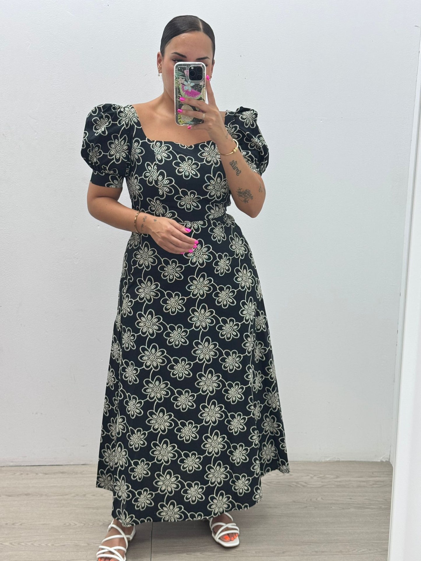 Vestido flor negro