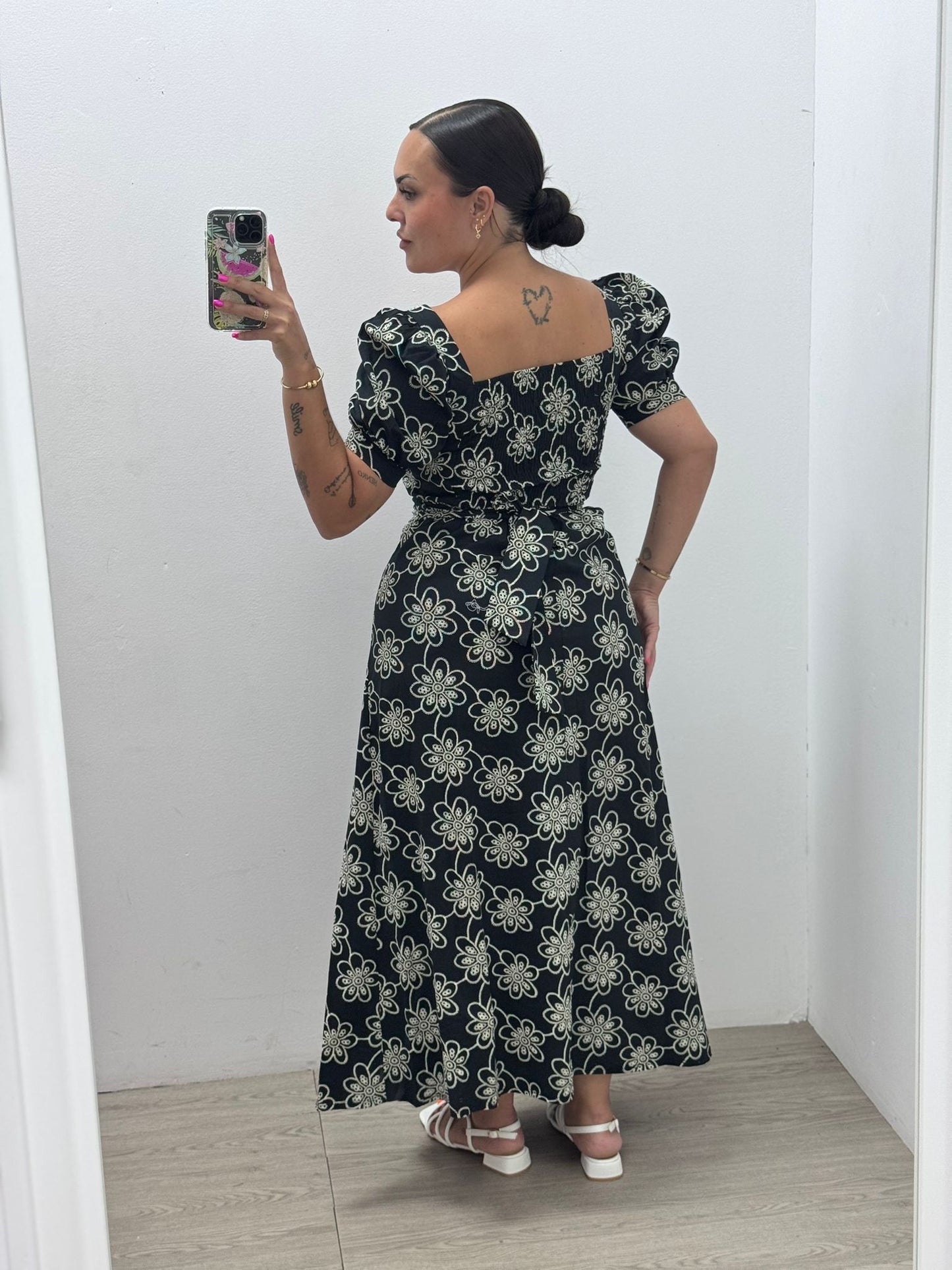 Vestido flor negro