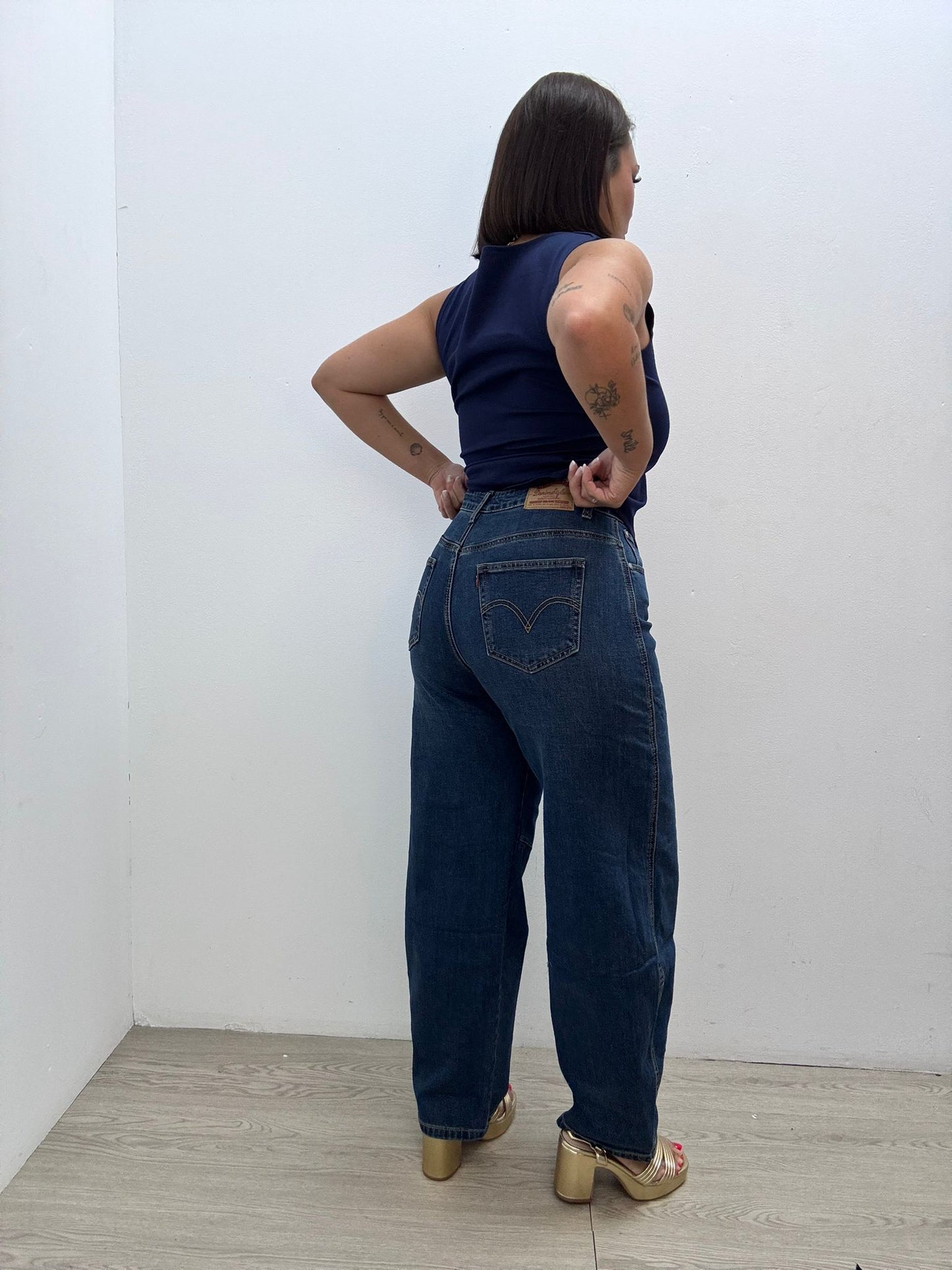 Pantalón vaquero ancho