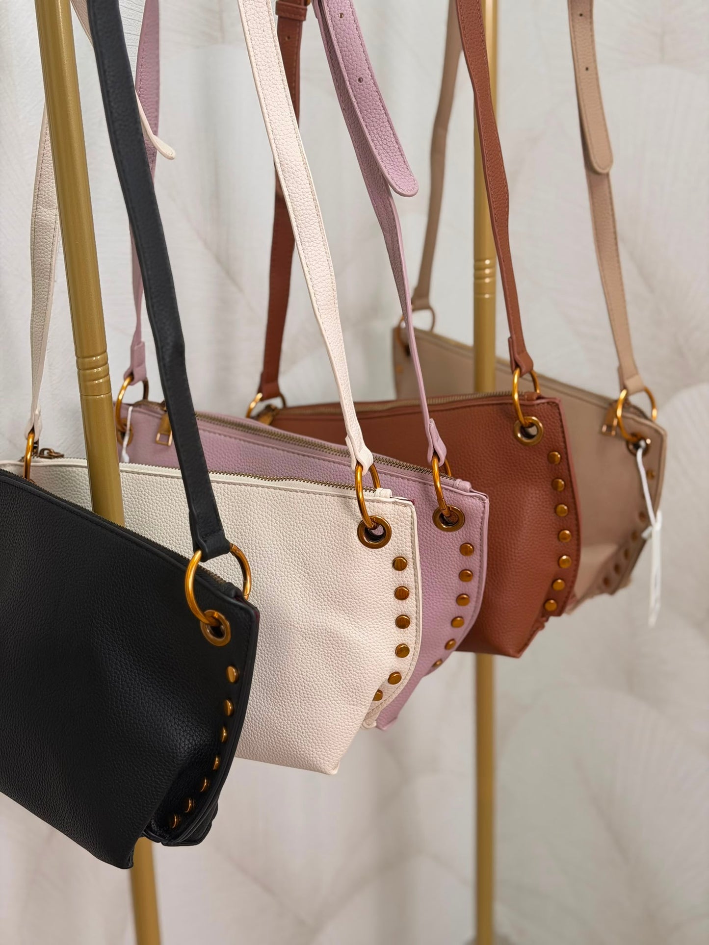 BOLSO TACHUELAS LATERALES