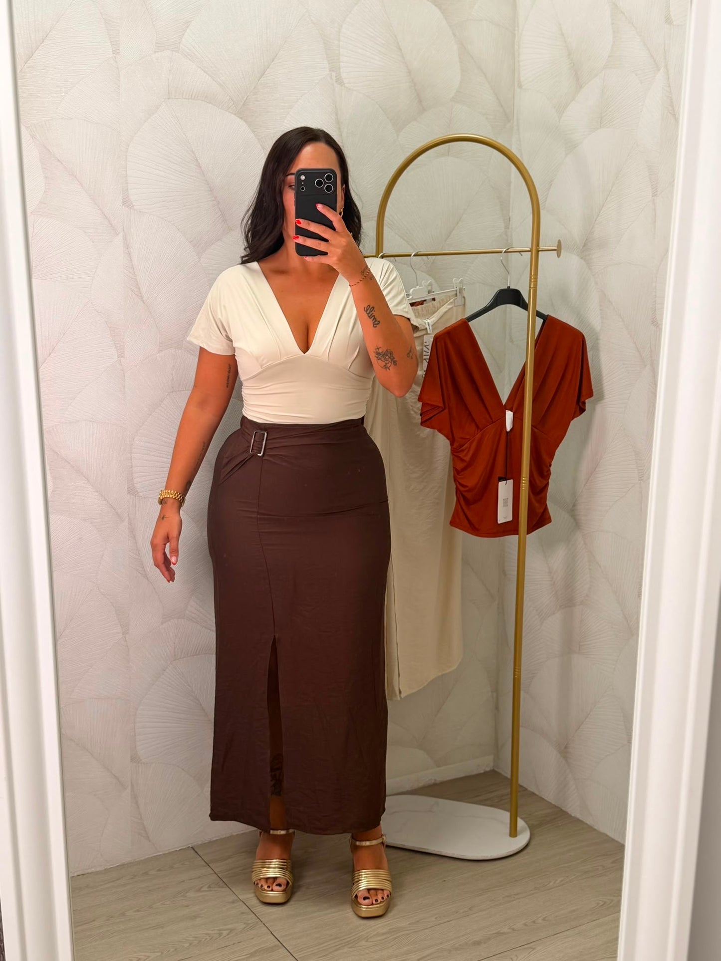 FALDA MIDI DETALLE FRUNCE