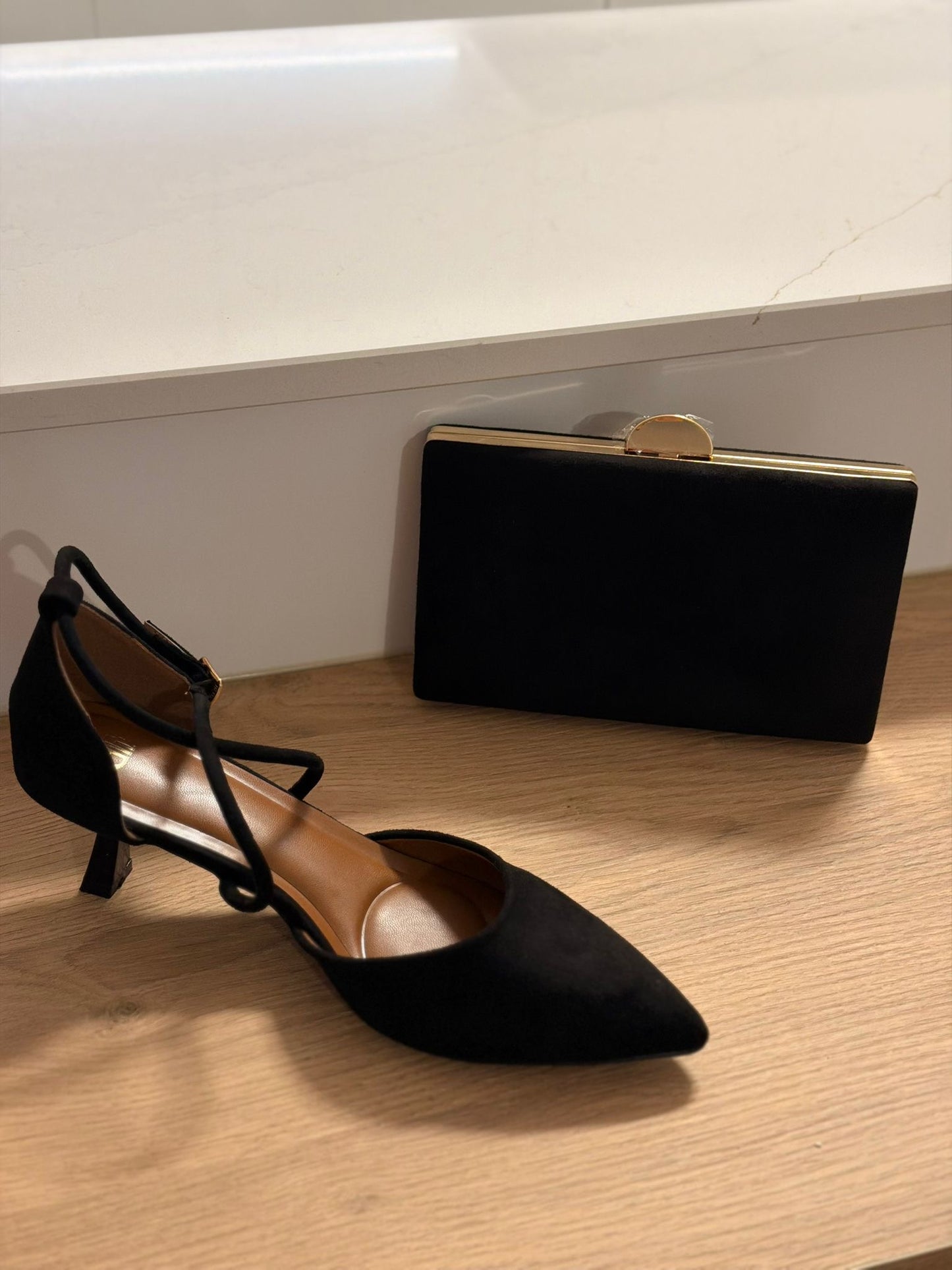 ZAPATO PICO NEGRO