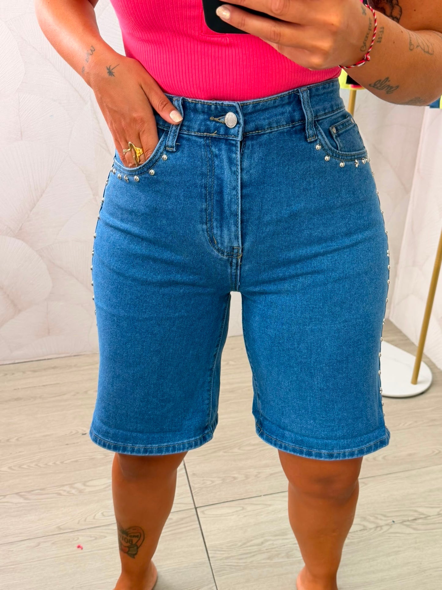 PANTALÓN TACHUELAS ESTRELLAS