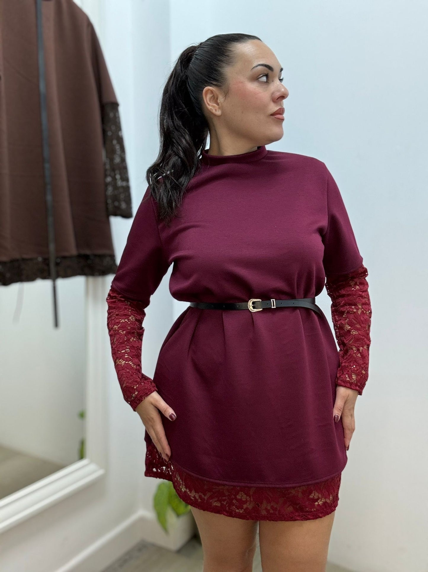 Vestido Camiseta Encaje