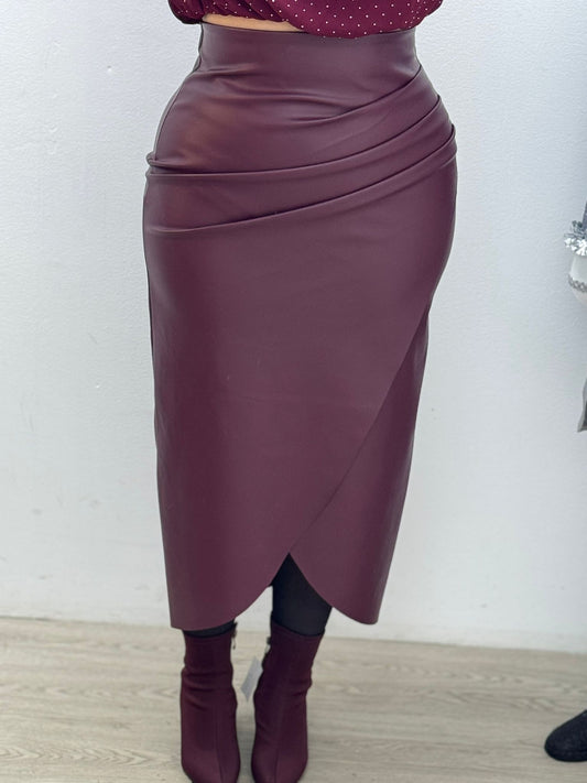 Falda Burdeos Polipiel