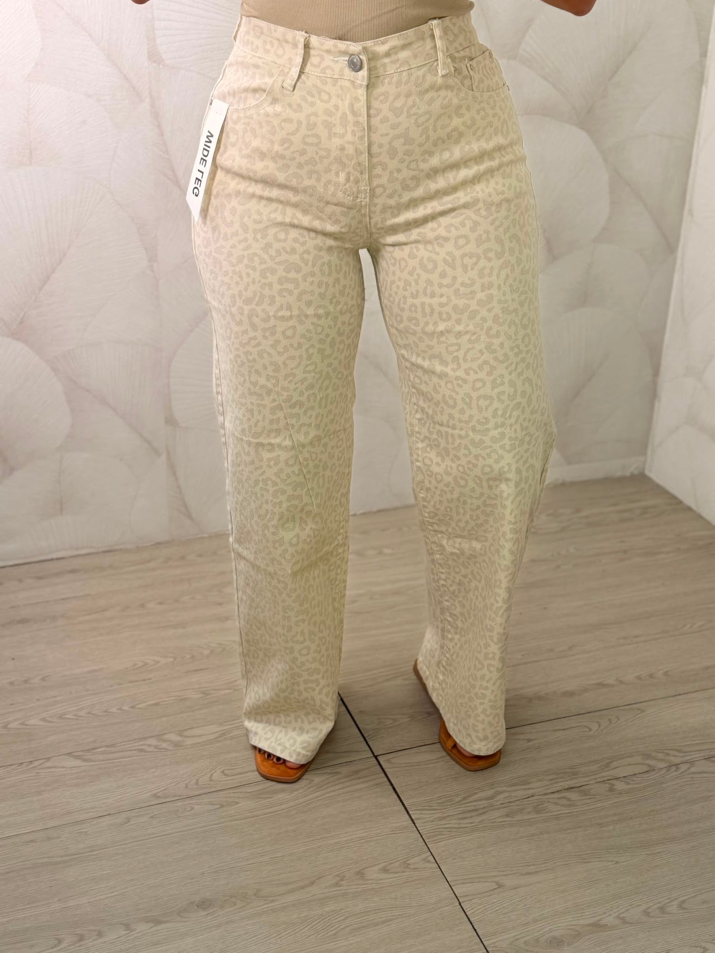 PANTALÓN VAQUERO LEOPARDO BEIGE