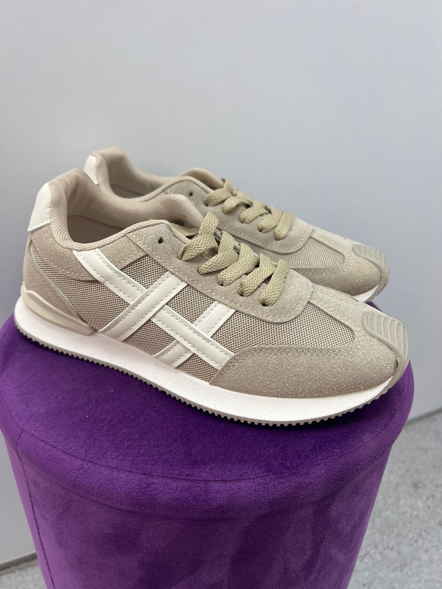 ZAPATILLA BEIGE