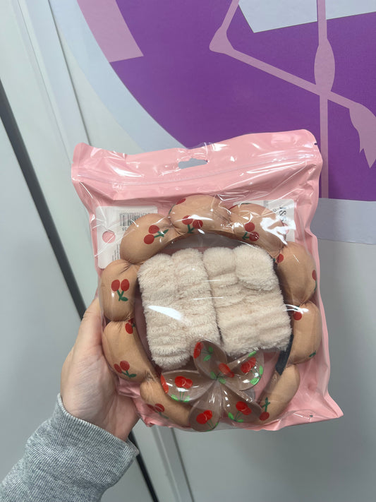 Diadema, puños y pinza