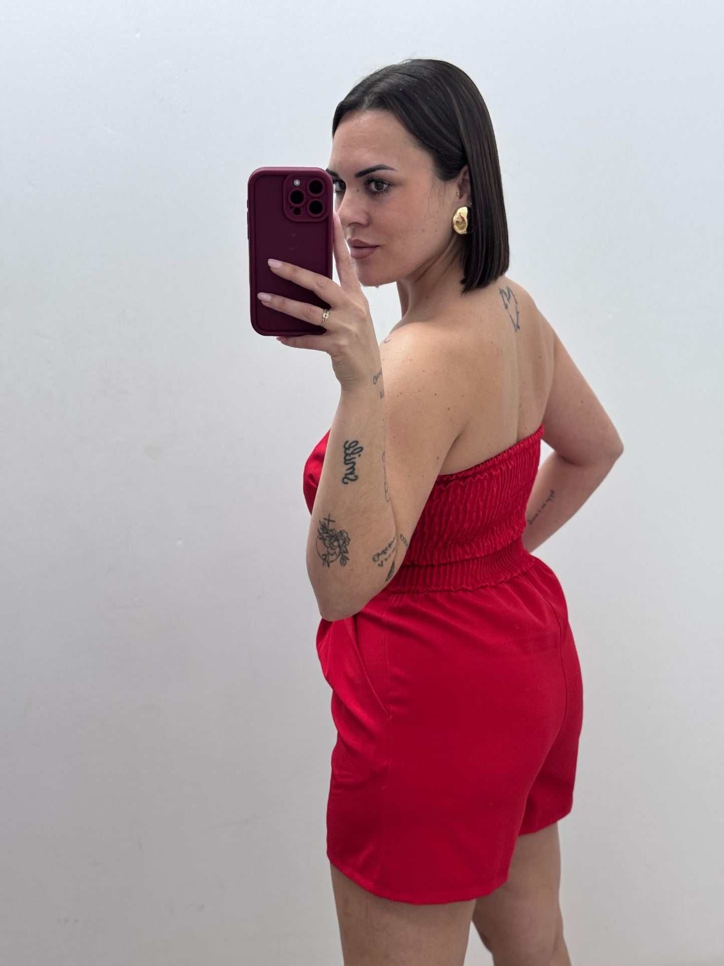 Mono Corto Rojo