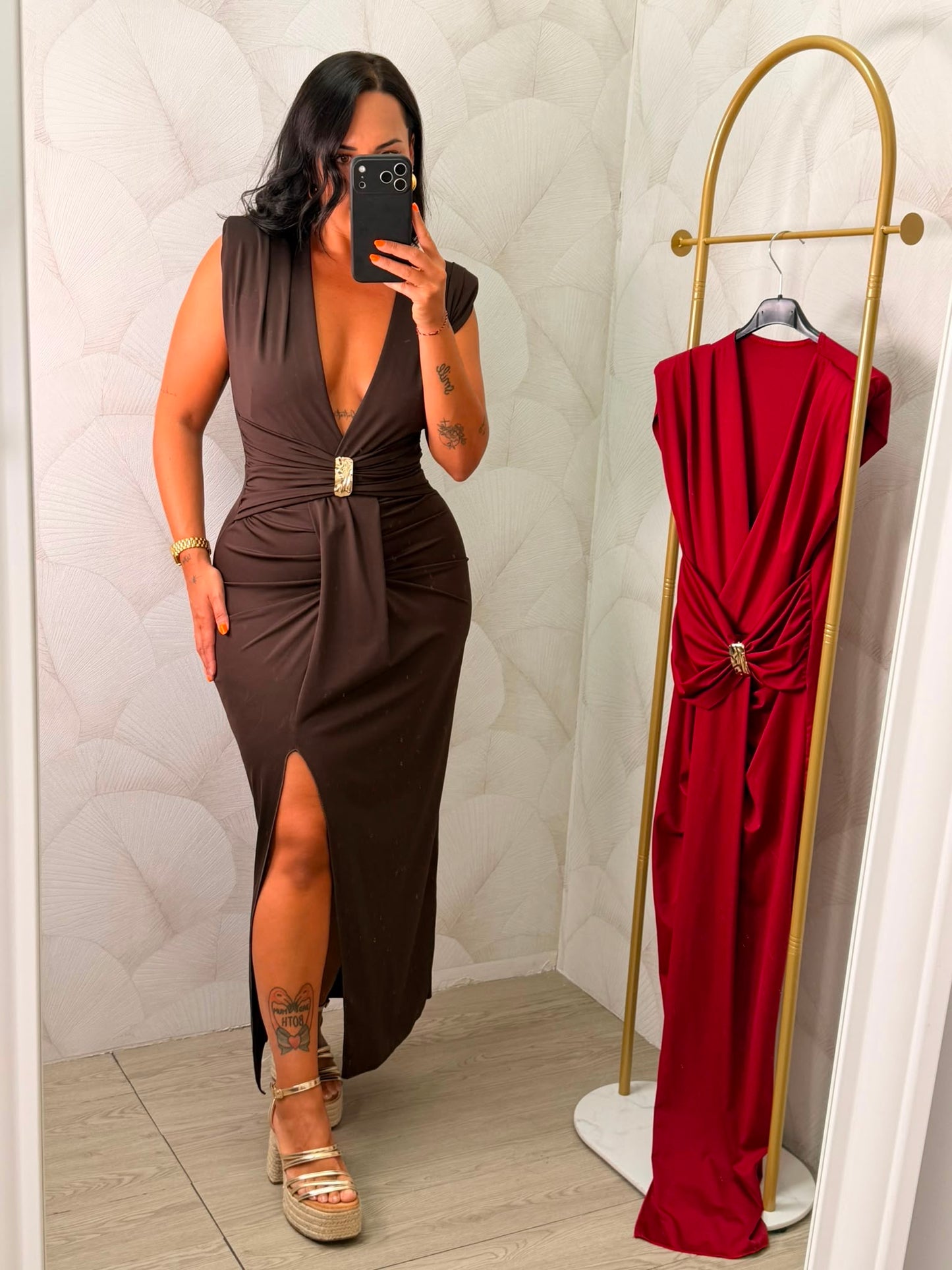 VESTIDO ENTALLADO ESCOTE LICRA