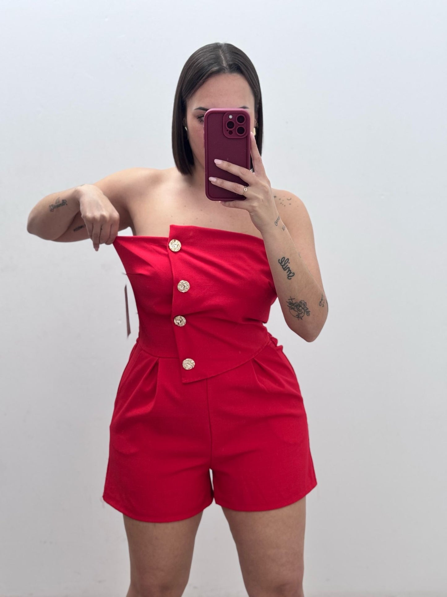 Mono Corto Rojo