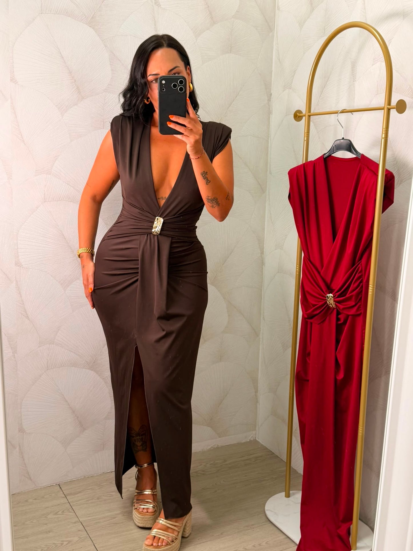 VESTIDO ENTALLADO ESCOTE LICRA