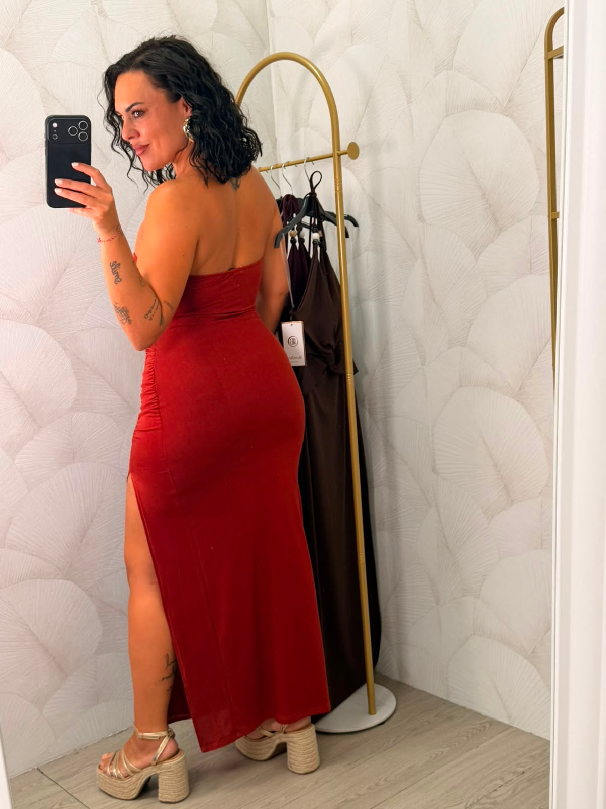 VESTIDO APLIQUES