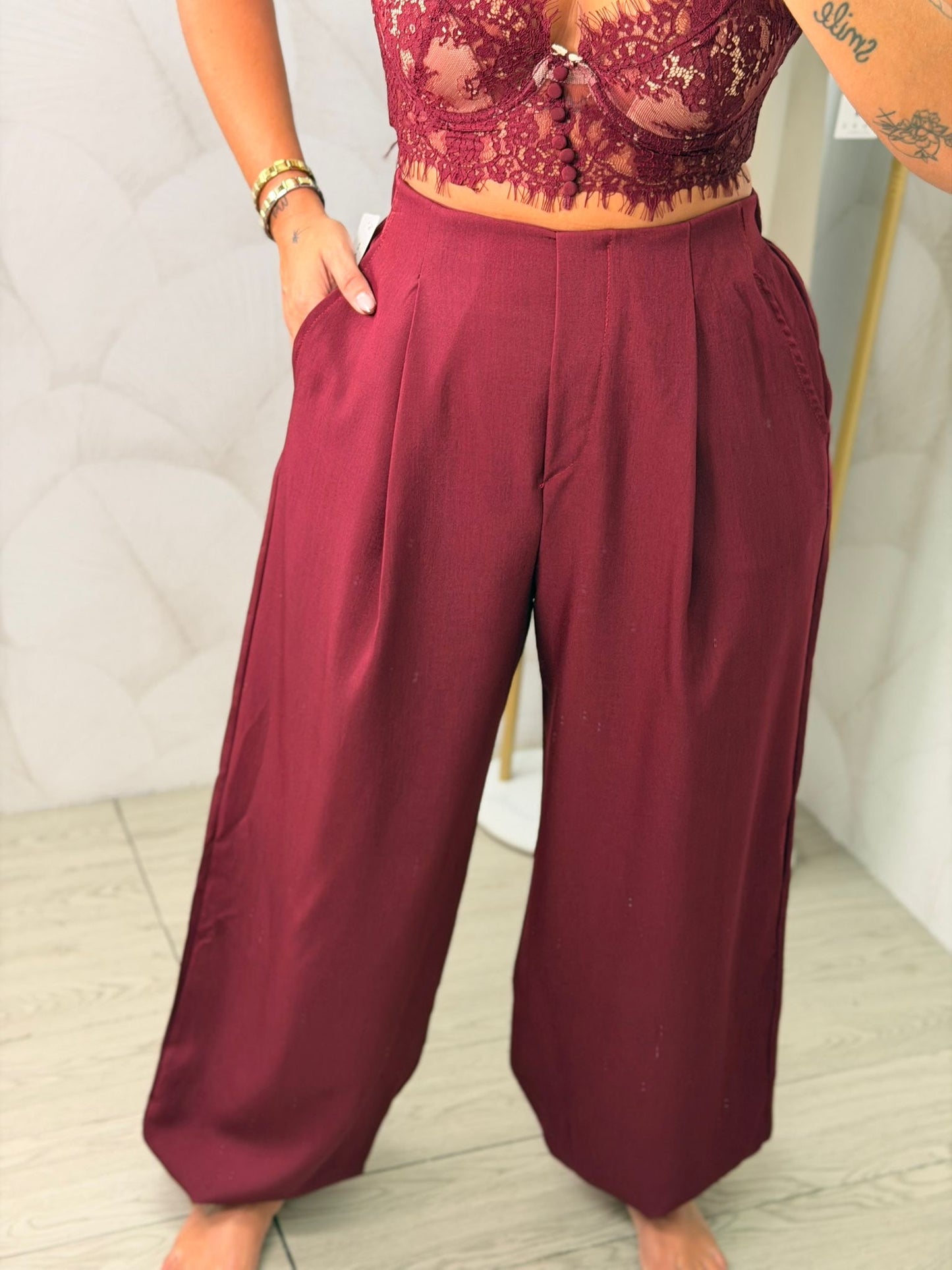 PANTALÓN PINZAS BOMBACHO
