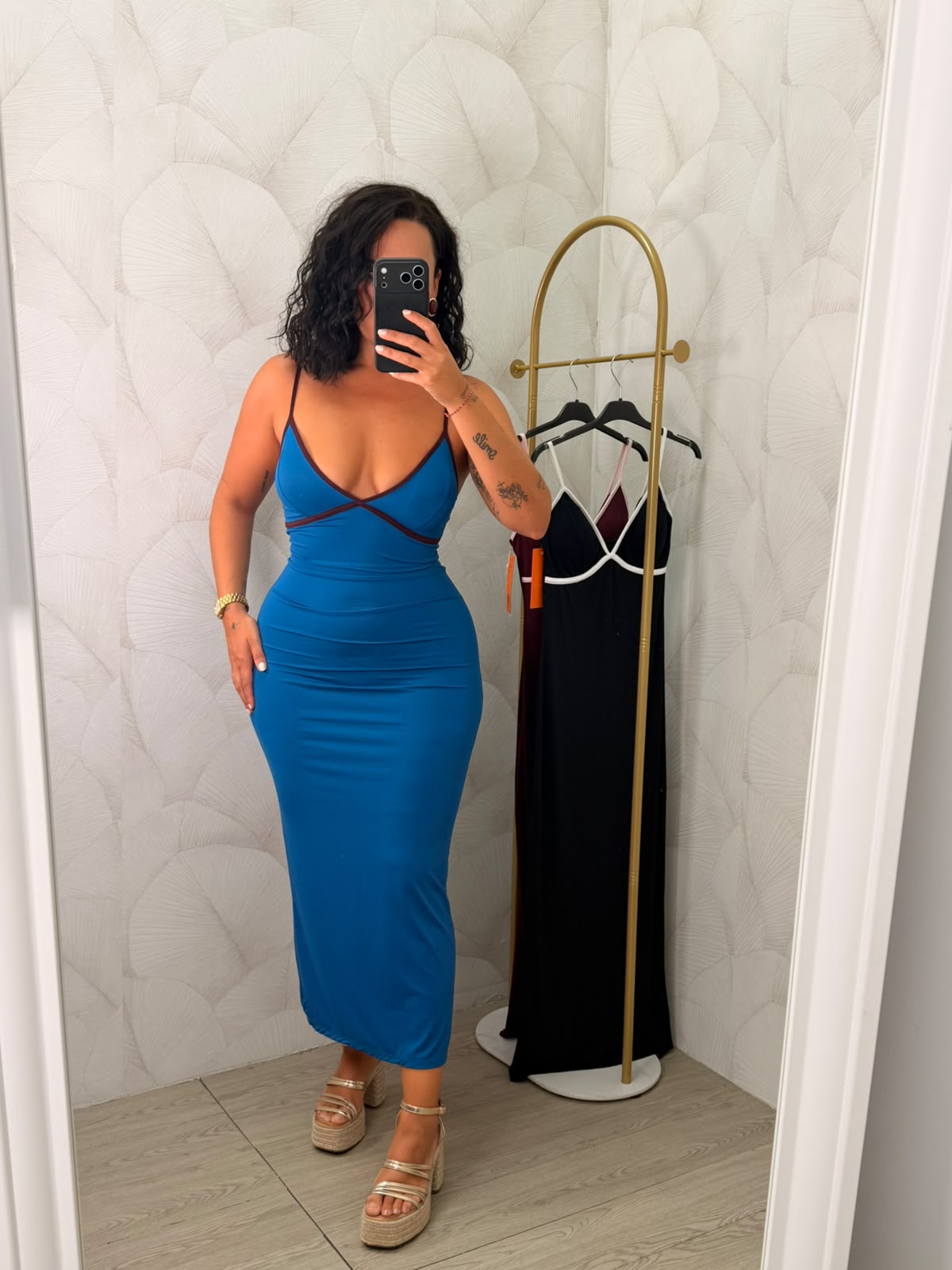 VESTIDO TIRANTAS