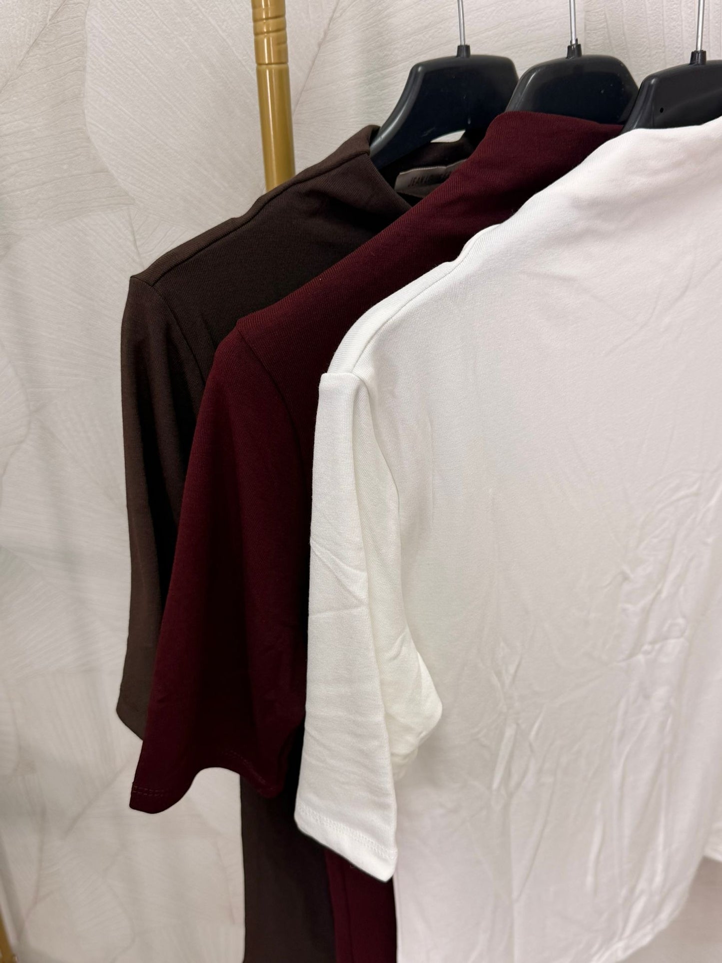CAMISETA CUELLO MANGA CORTA