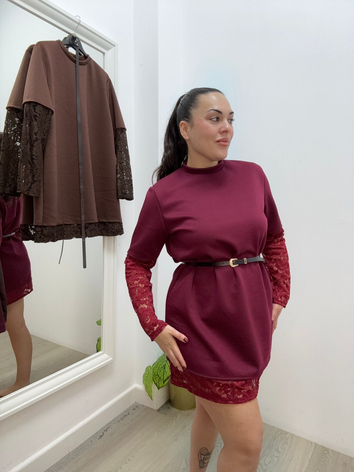 Vestido Camiseta Encaje