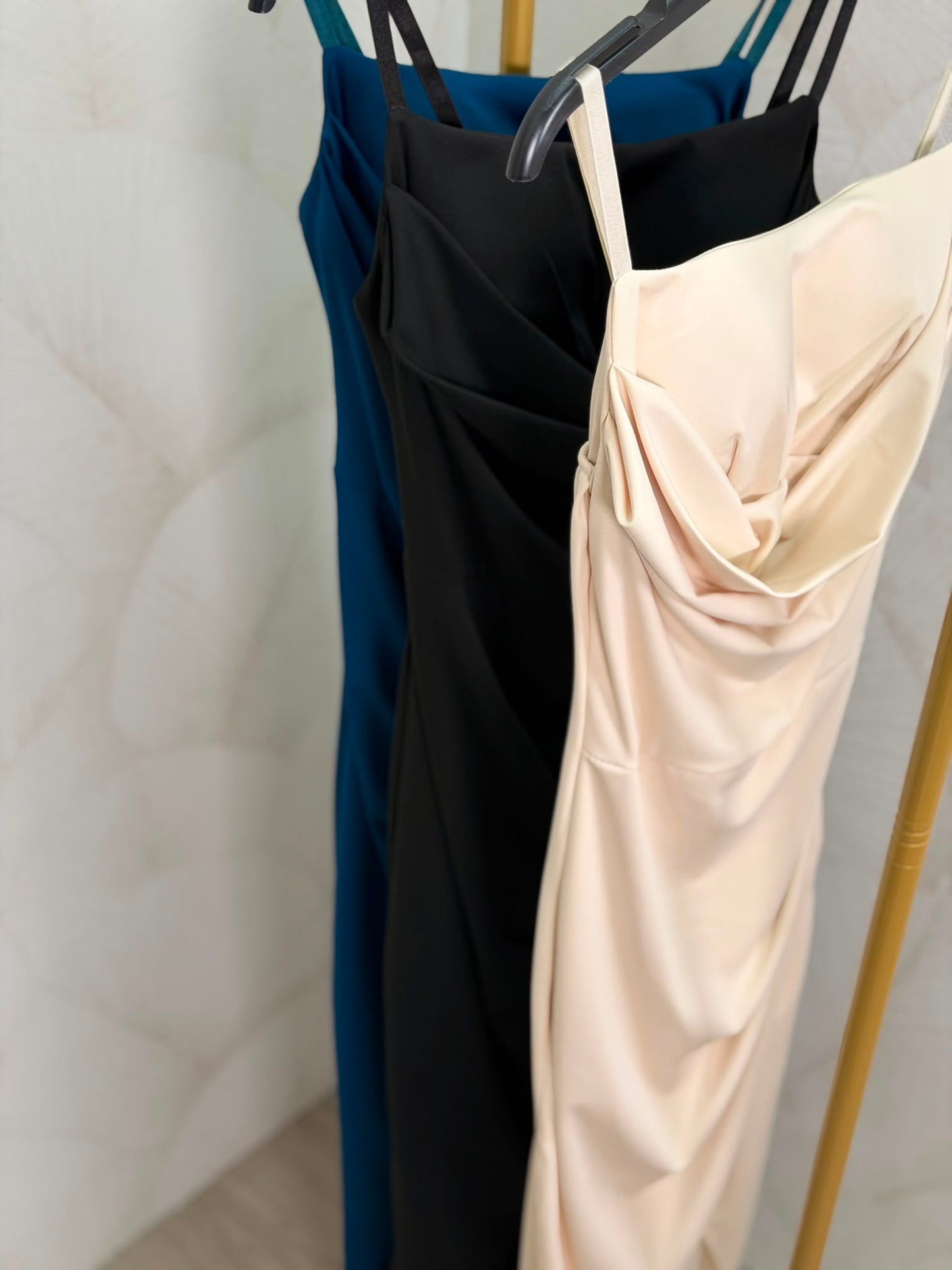 VESTIDO ESCOTE LICRA