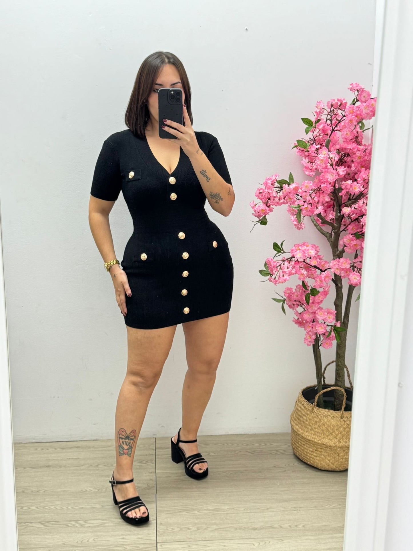 Vestido Negro Botones