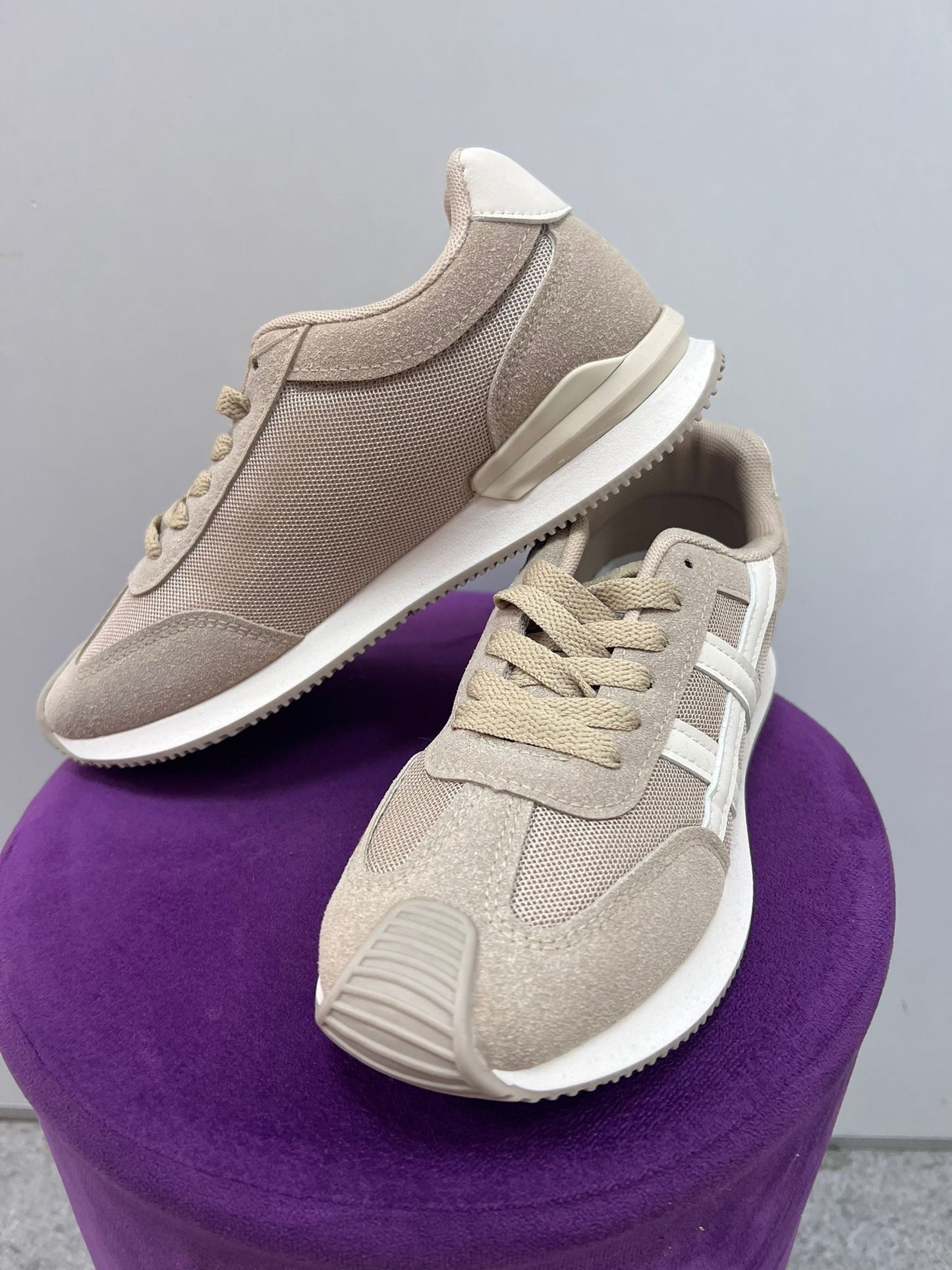ZAPATILLA BEIGE