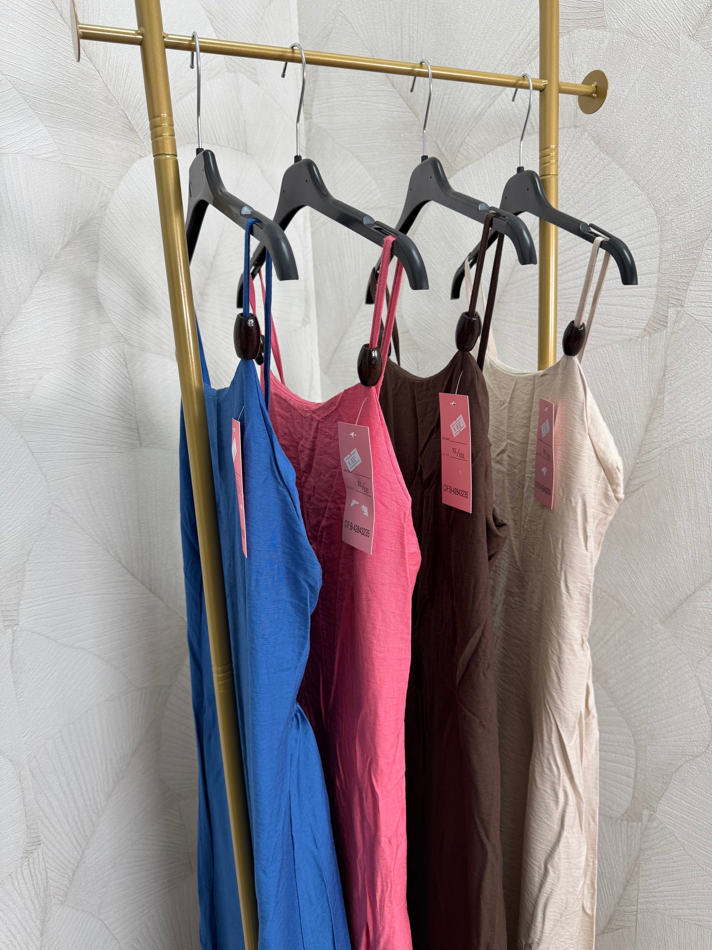 VESTIDO APLIQUE MADERA
