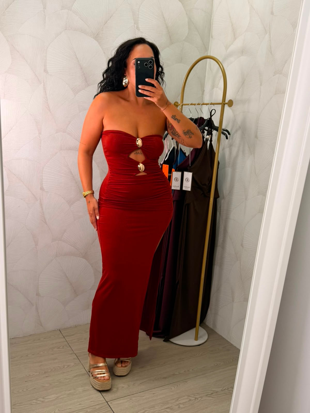 VESTIDO APLIQUES