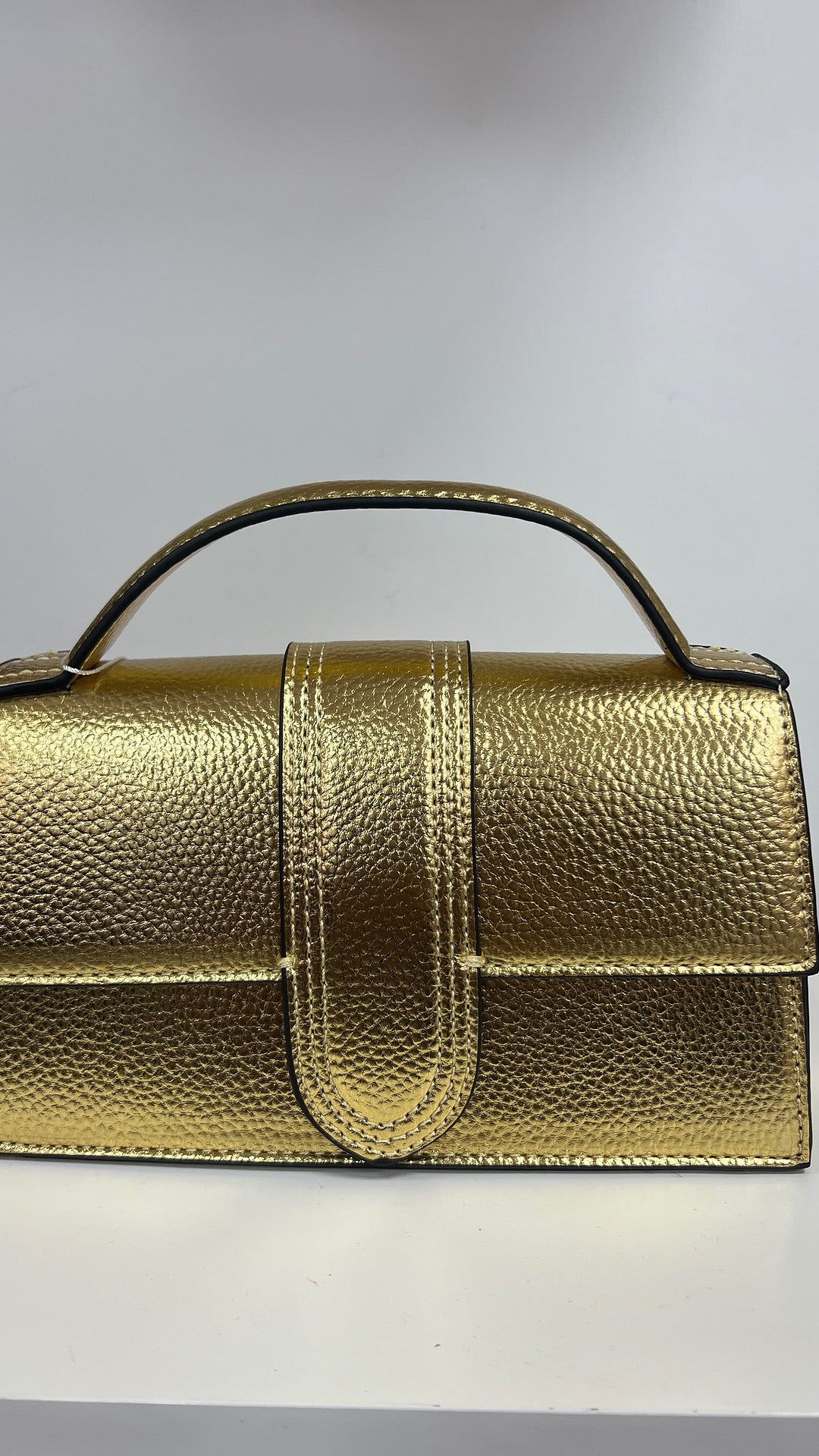 BOLSO DORADO