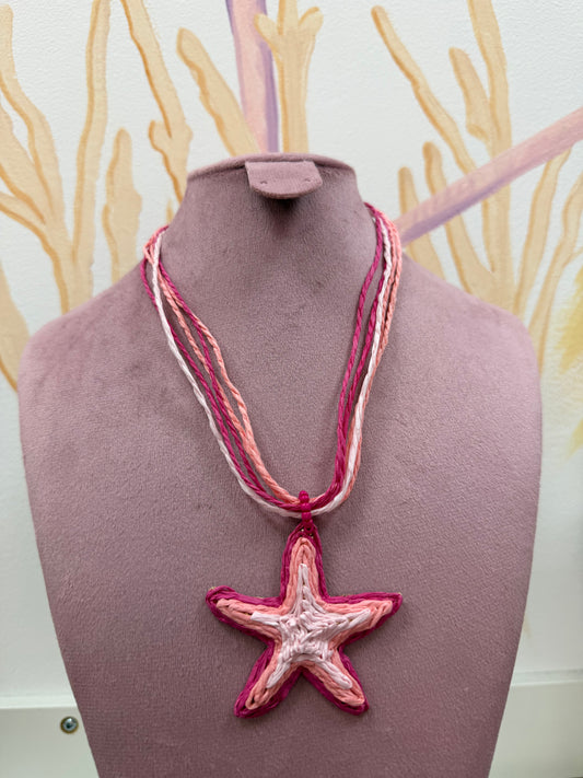 COLLAR ESTRELLA ROSA