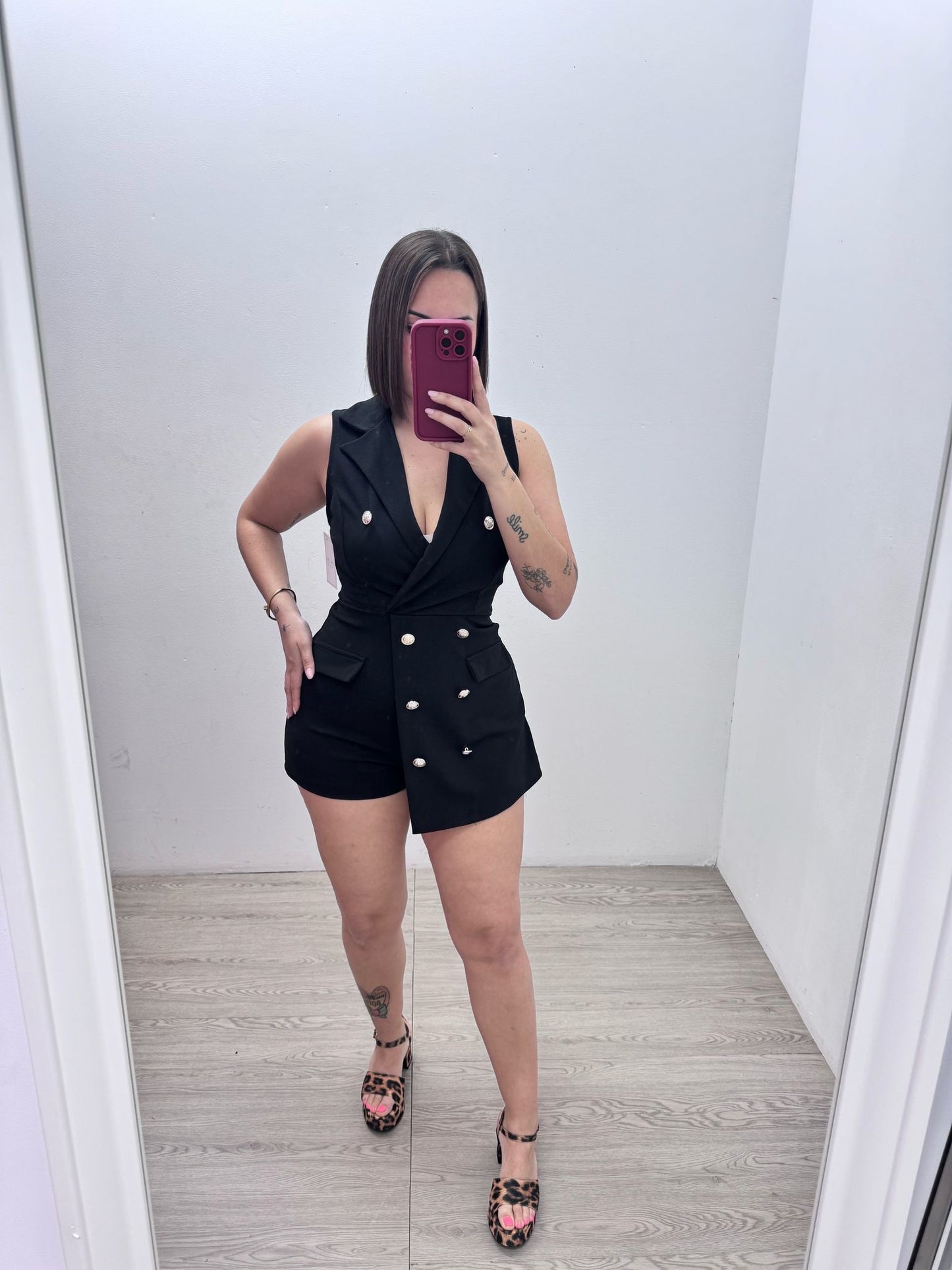 Mono Corto Negro