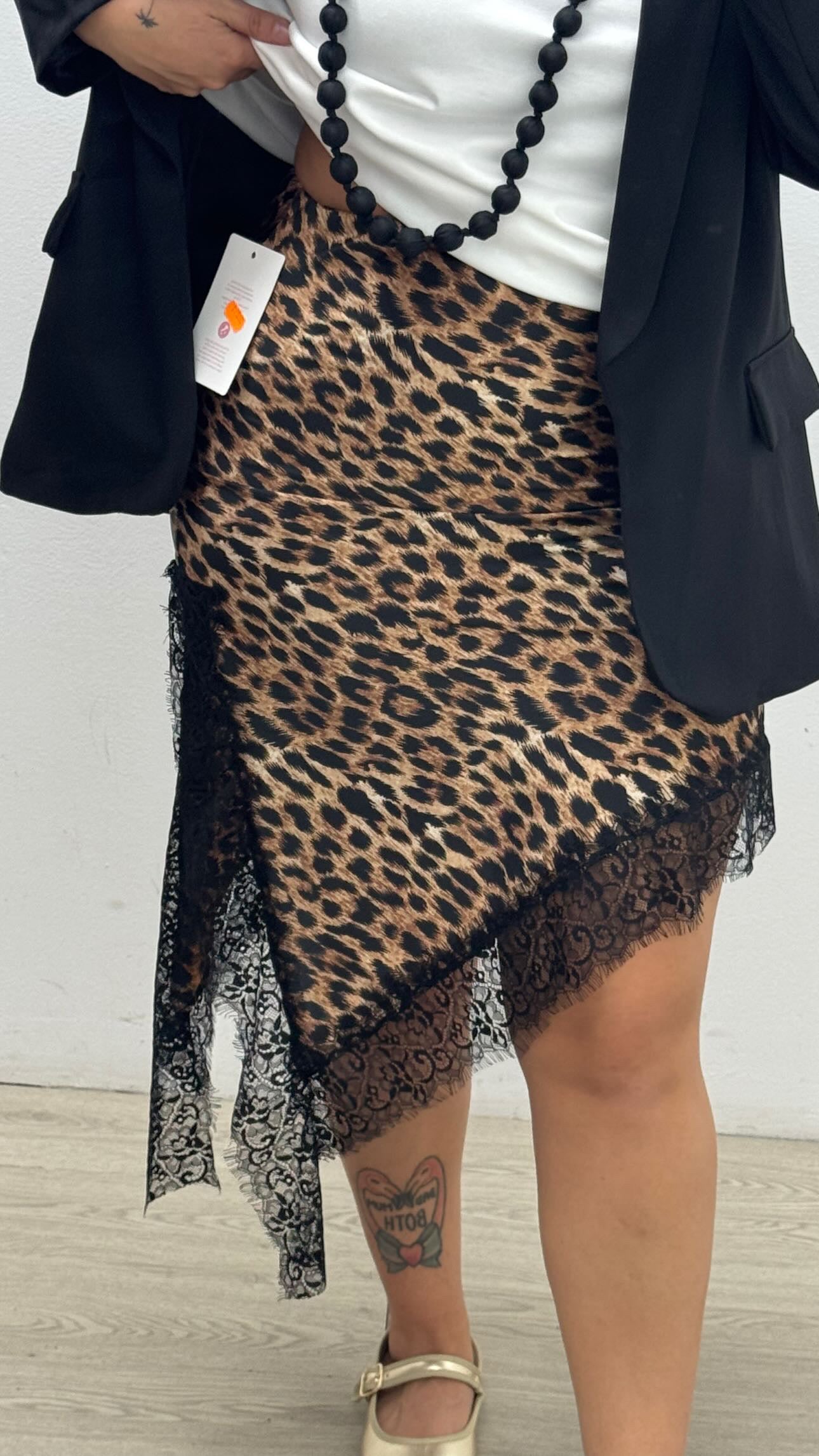 Falda Asimétrica Leopardo
