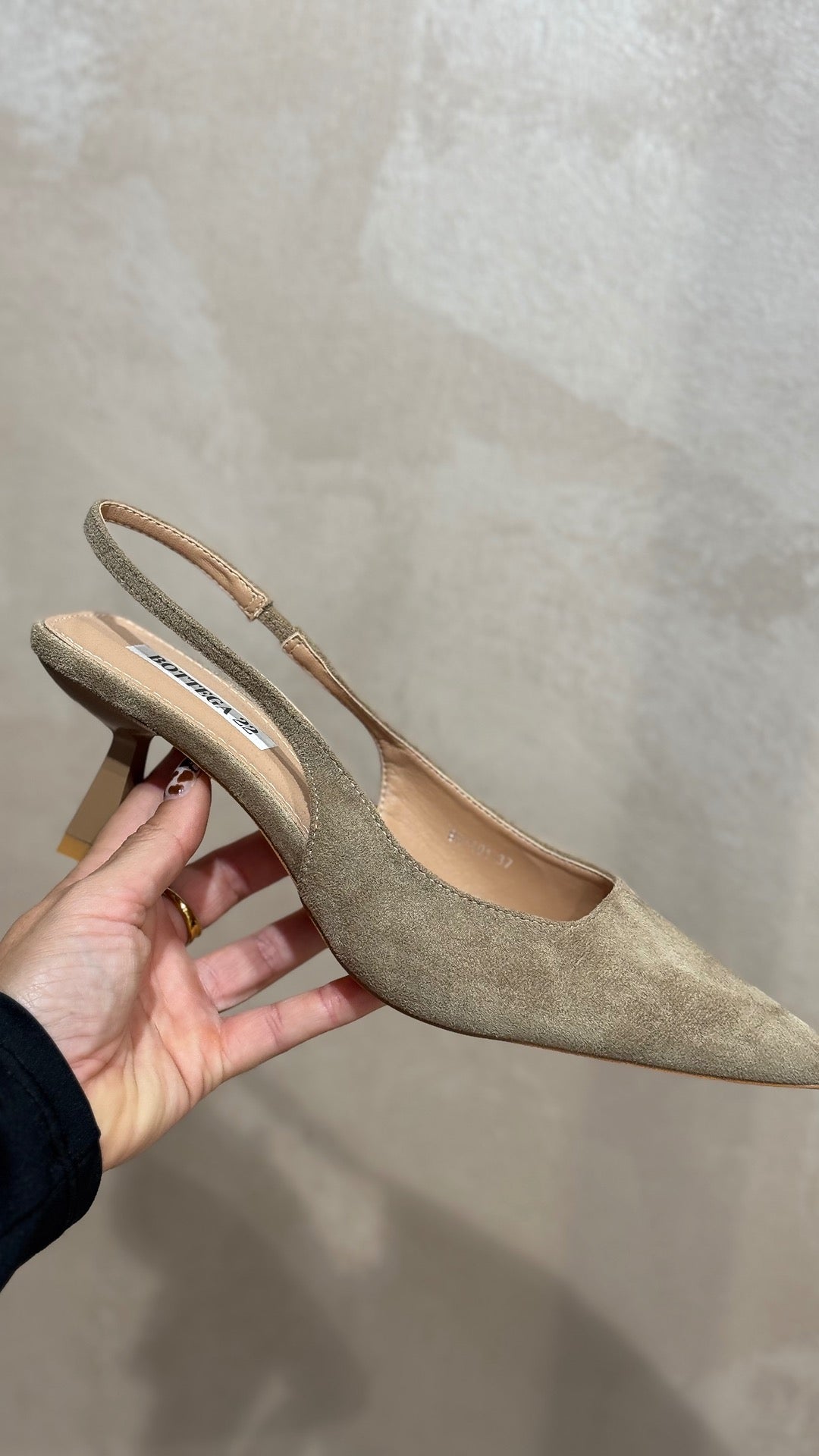 ZAPATO TACÓN DESTALONADO