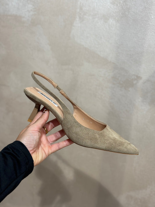 Zapato tacón beige