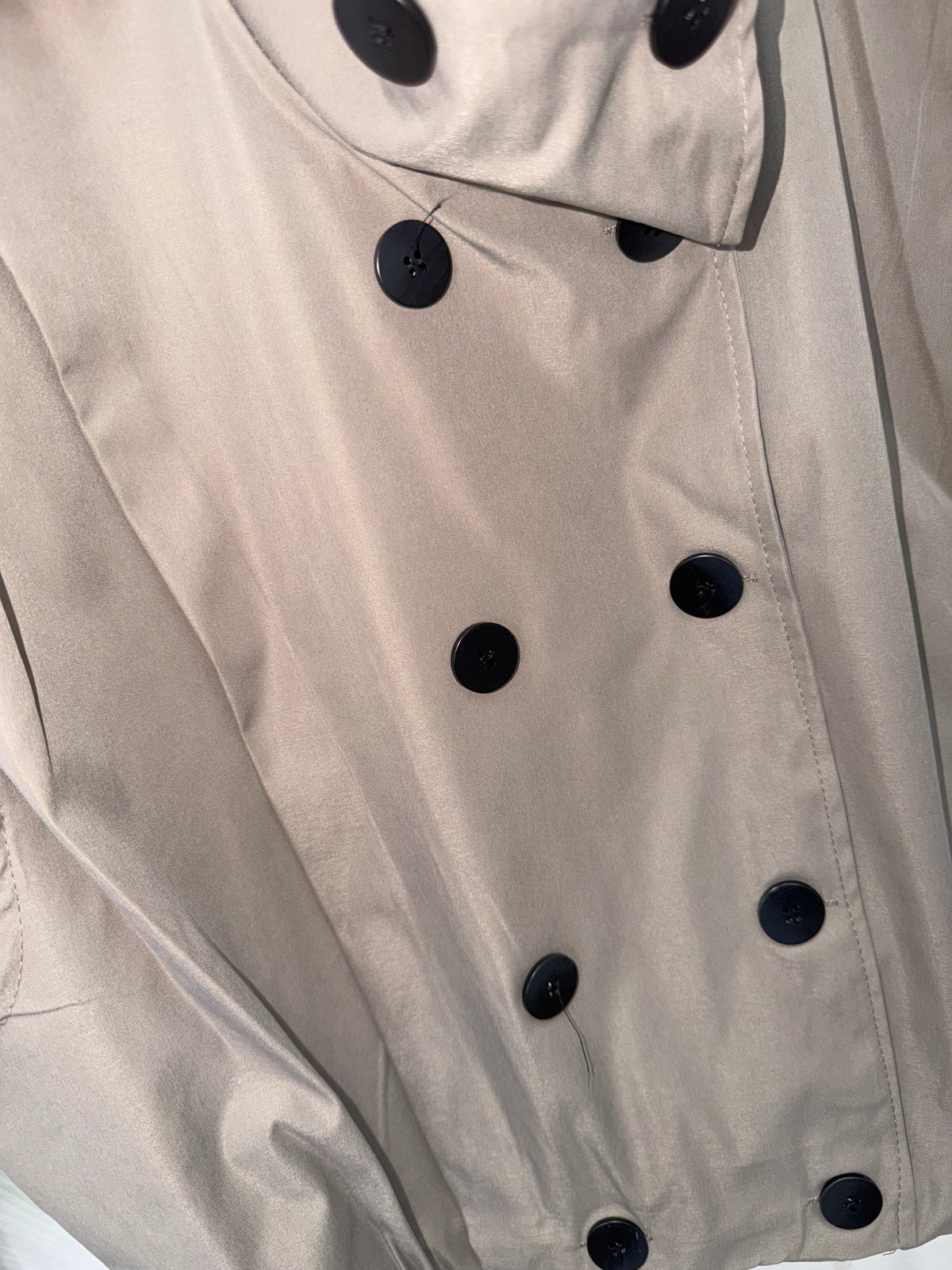 CHAQUETA SIN MANGAS TIPO BOMBER