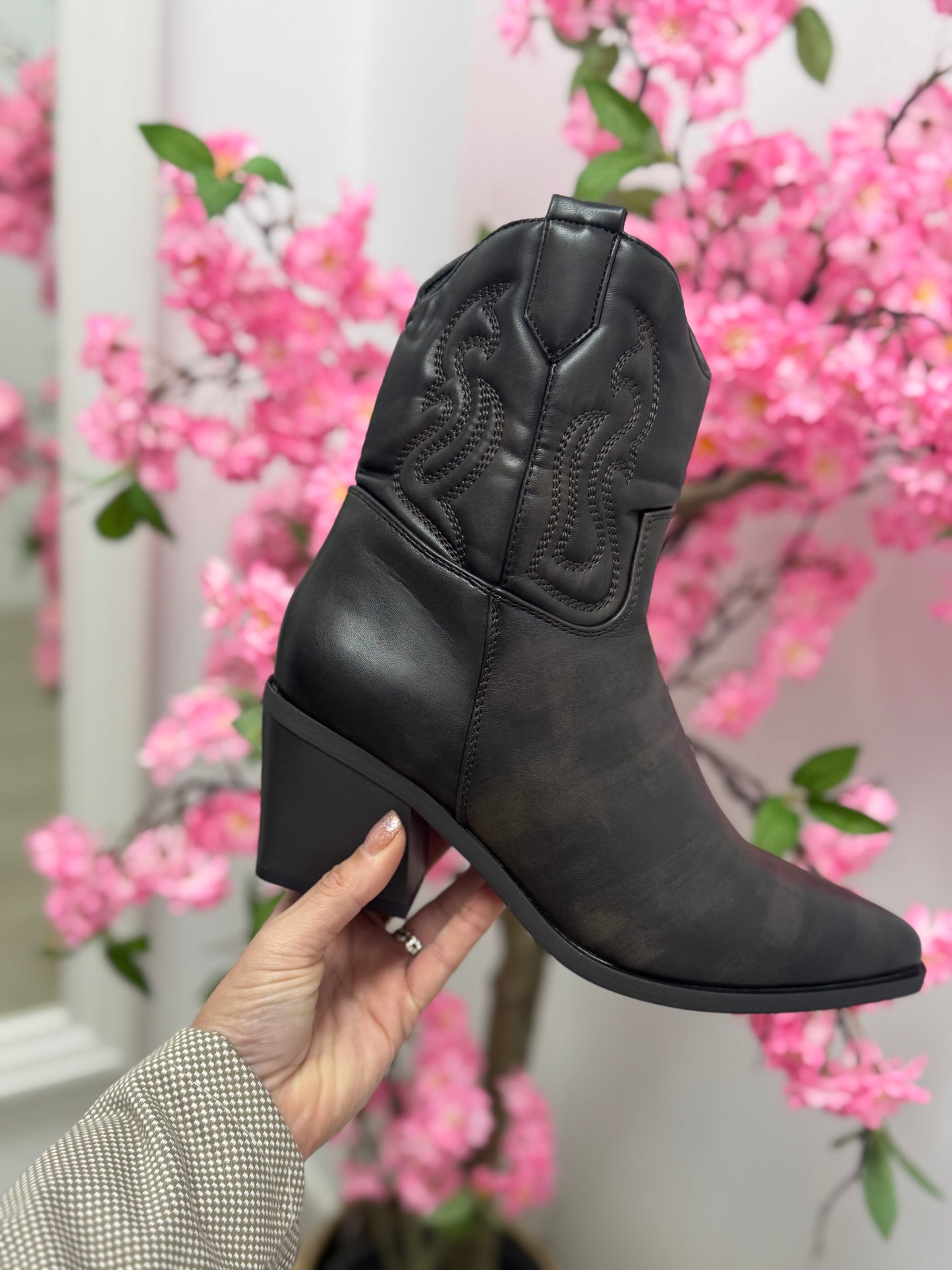 Bota cowboy media caña marrón