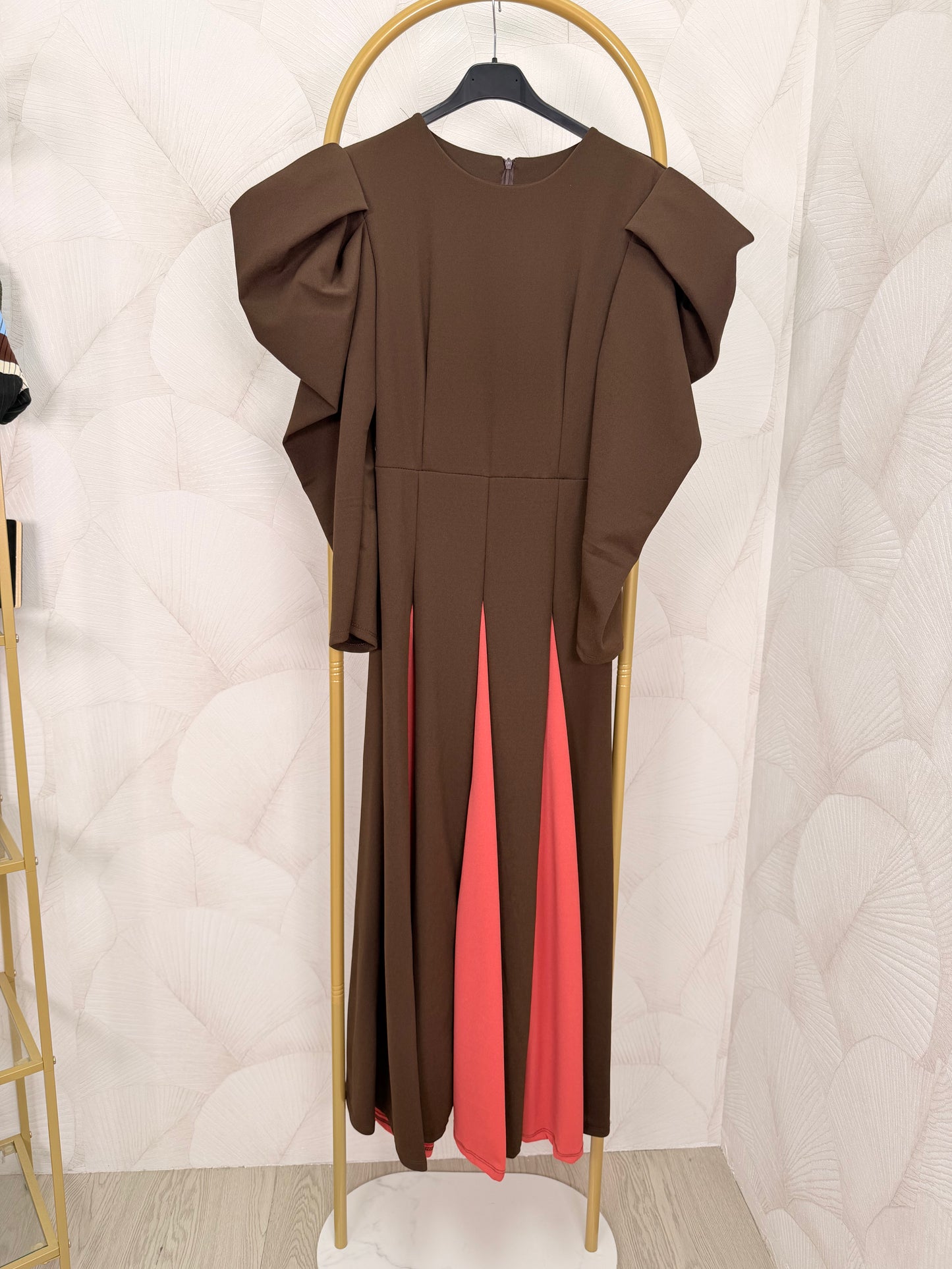 VESTIDO NEJA MARRÓN Y CORAL