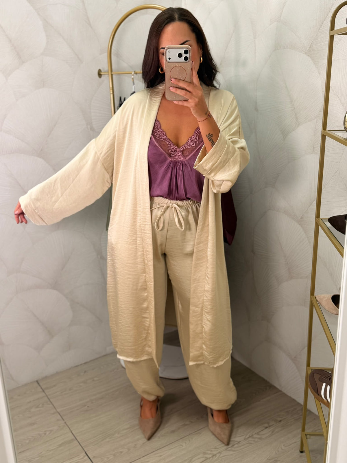 CONJUNTO BEIGE SATINADO KAFTAN Y PANTALÓN