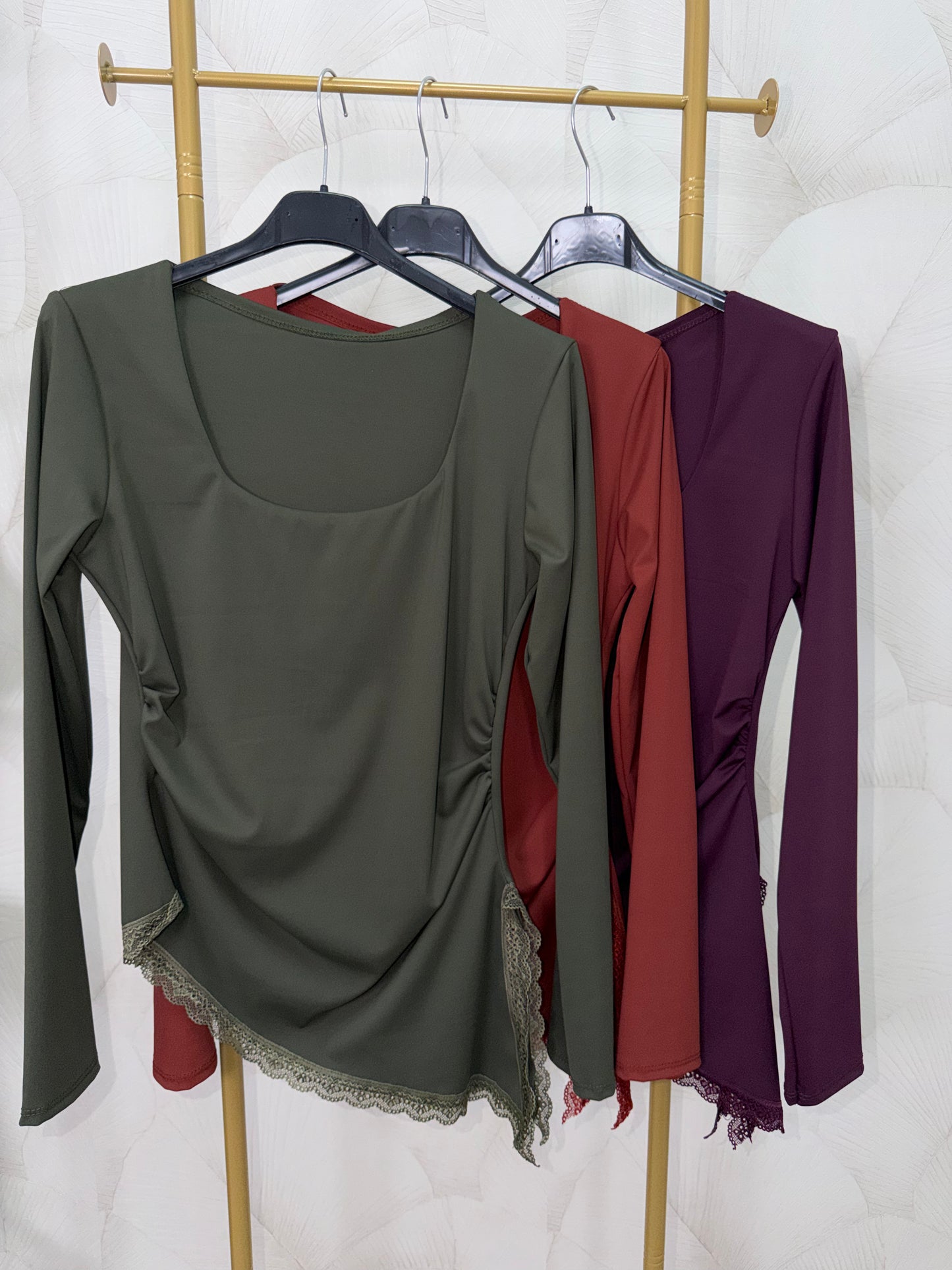 CAMISETA PICO ENCAJE
