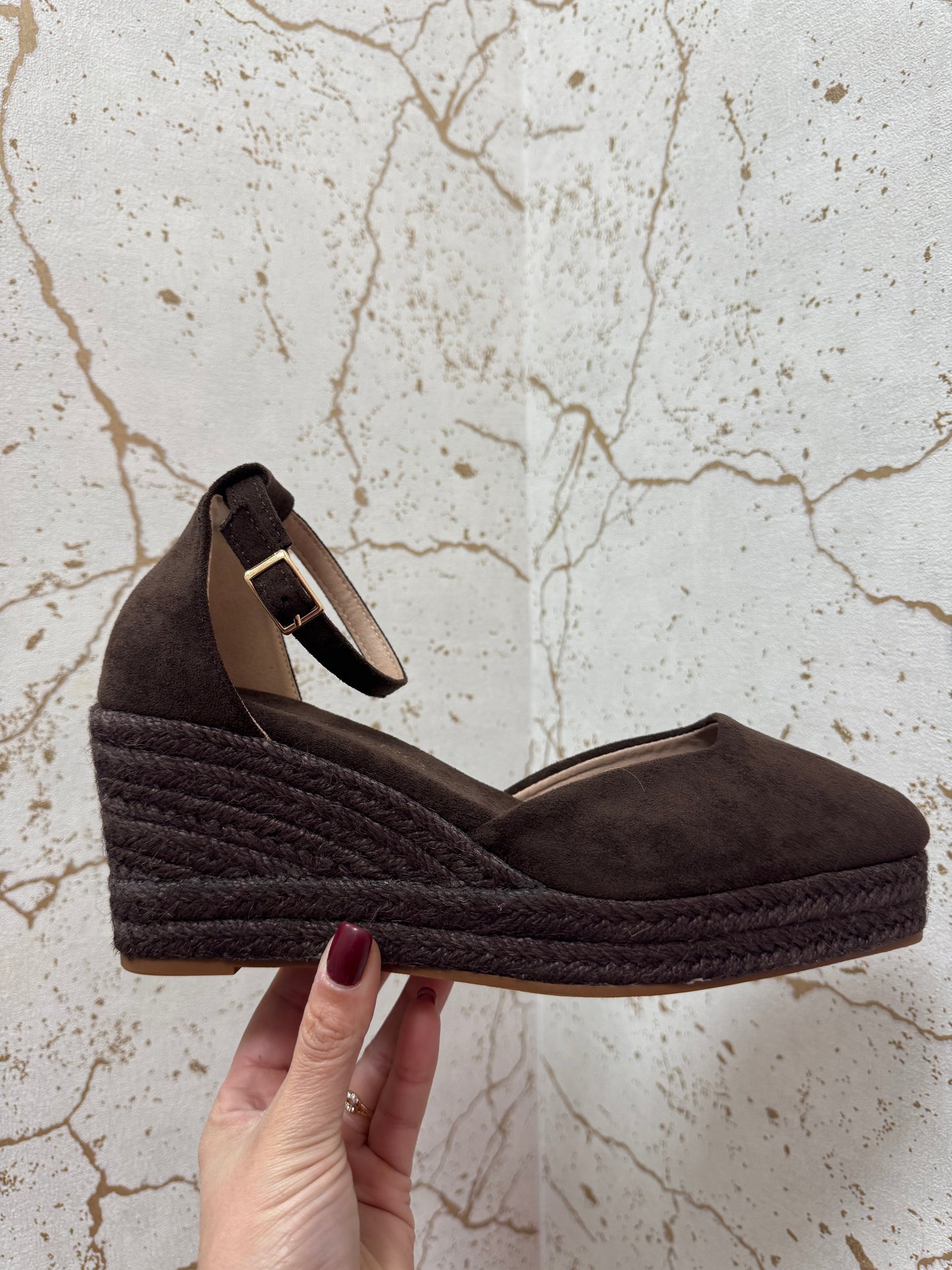 Zapato esparto marrón