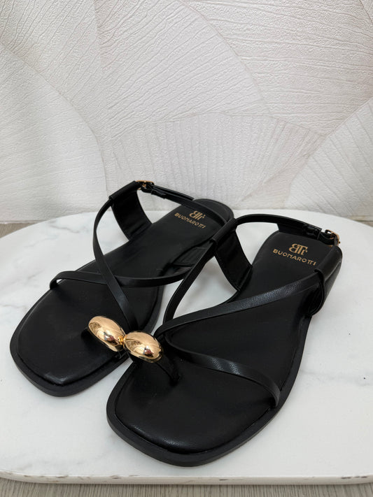 SANDALIA PLANA NEGRA