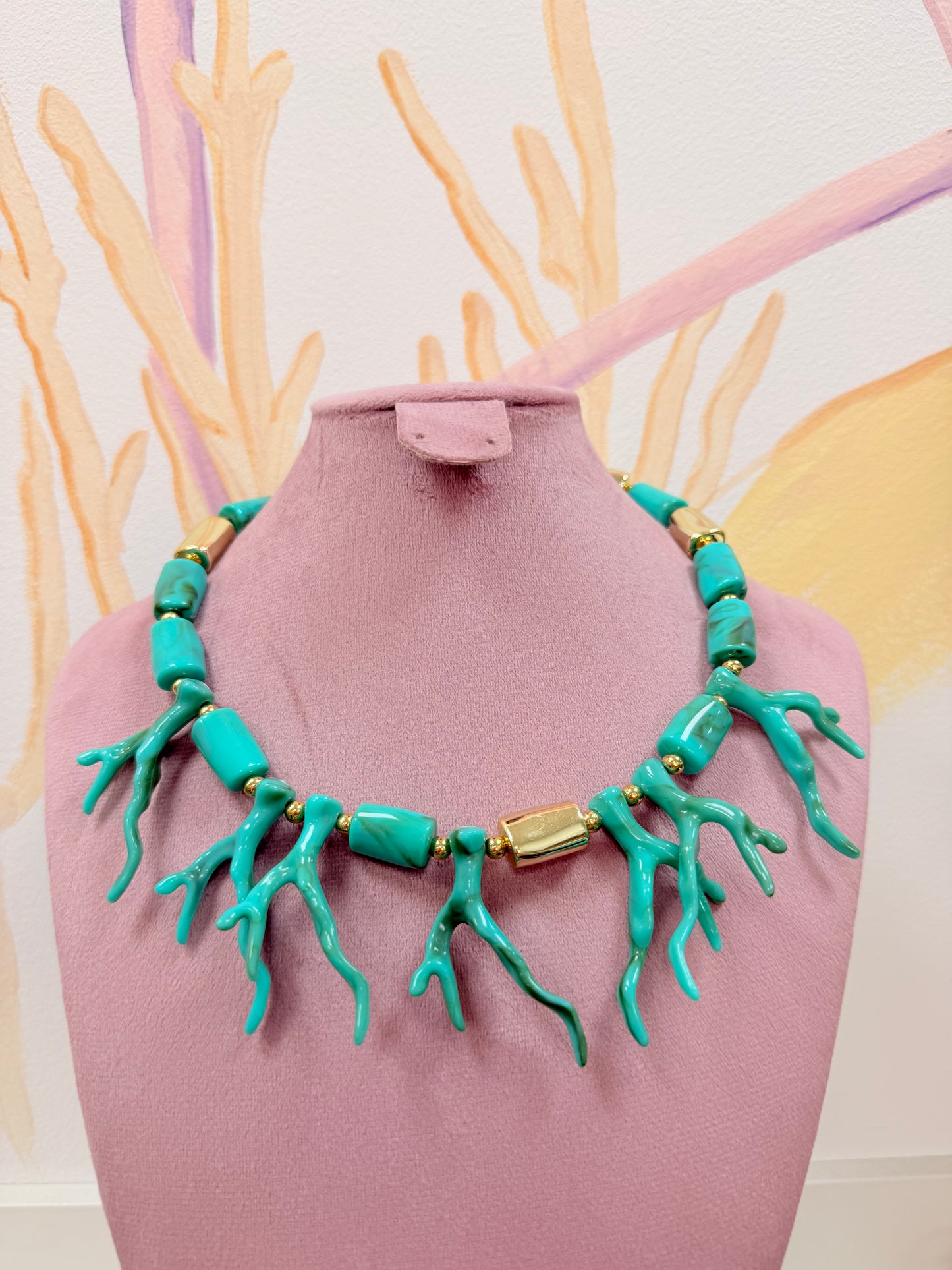 COLLAR