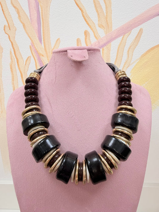 COLLAR